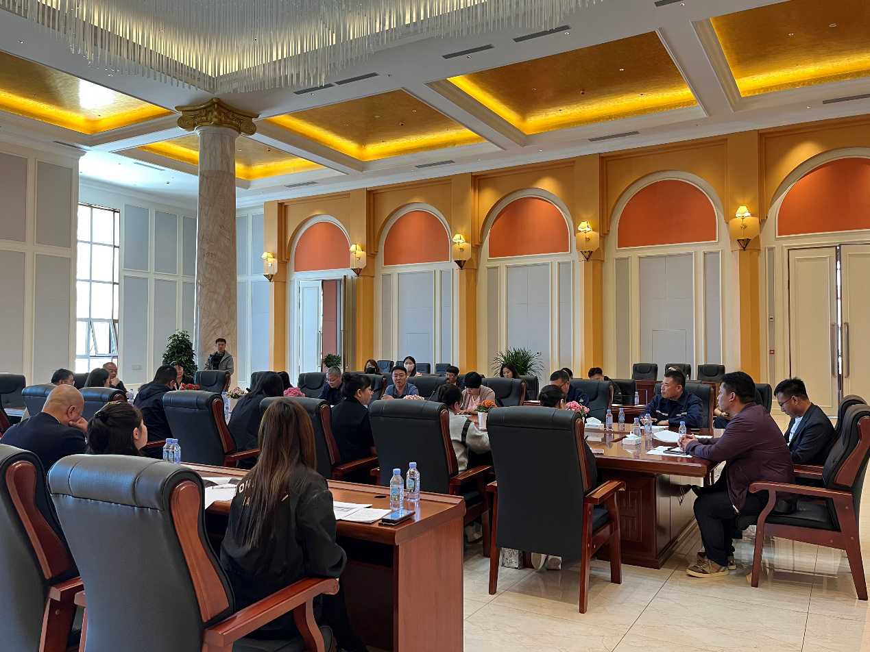 通遼市人社局組織召開服務(wù)對(duì)接會(huì) 精準(zhǔn)保障重點(diǎn)企業(yè)用工需求